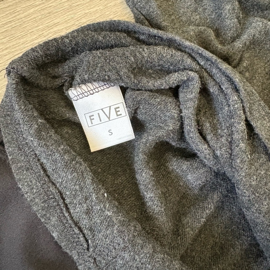 Bundle 2 Five Dancewear loose fitted pullover soft sweatshirts grey and black